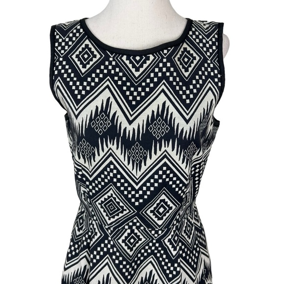 J Crew Sleeveless Geo Patterned Dress - Picture 2 of 12
